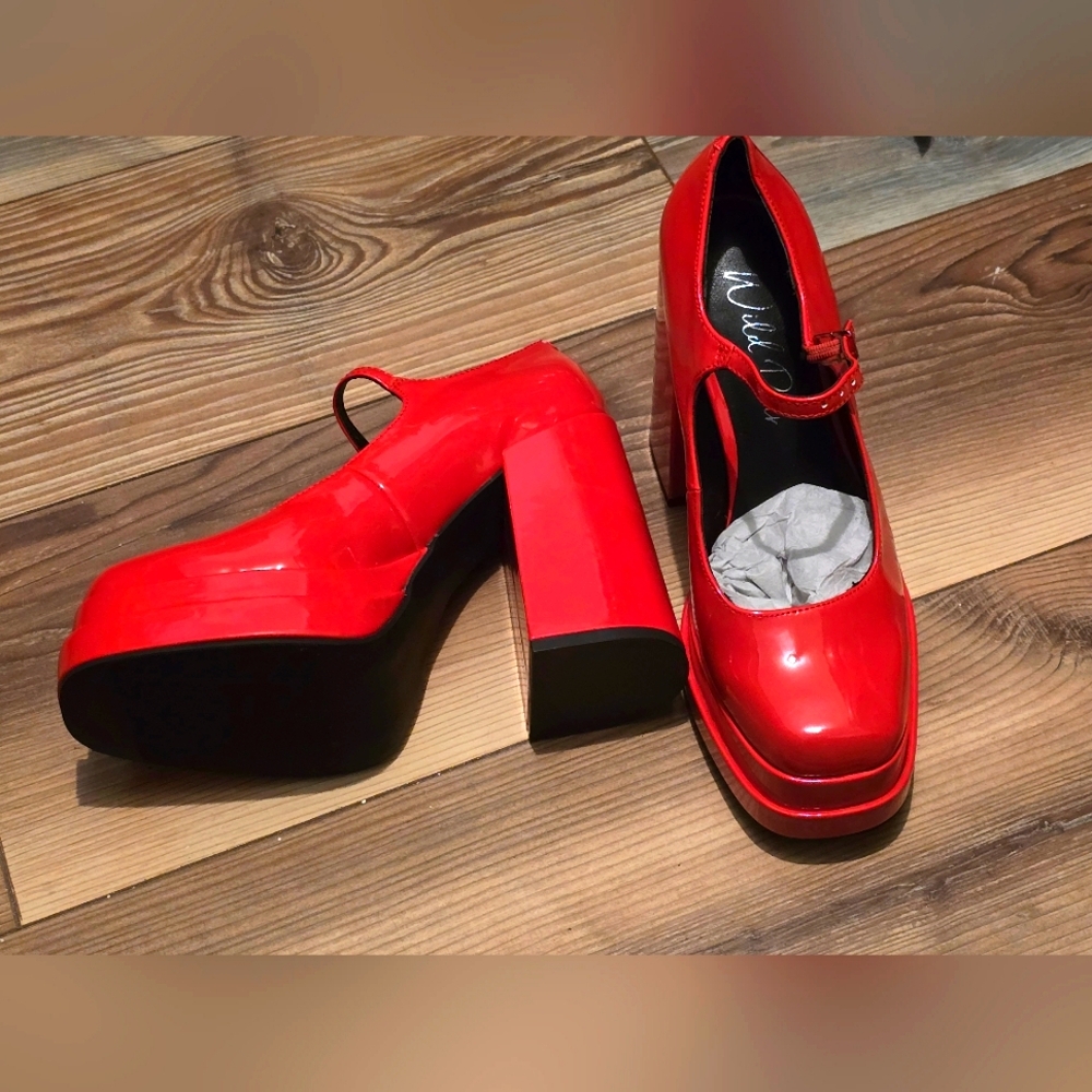 Wild Pair Red Platform Block Heel Pumps - Picture 2 of 7